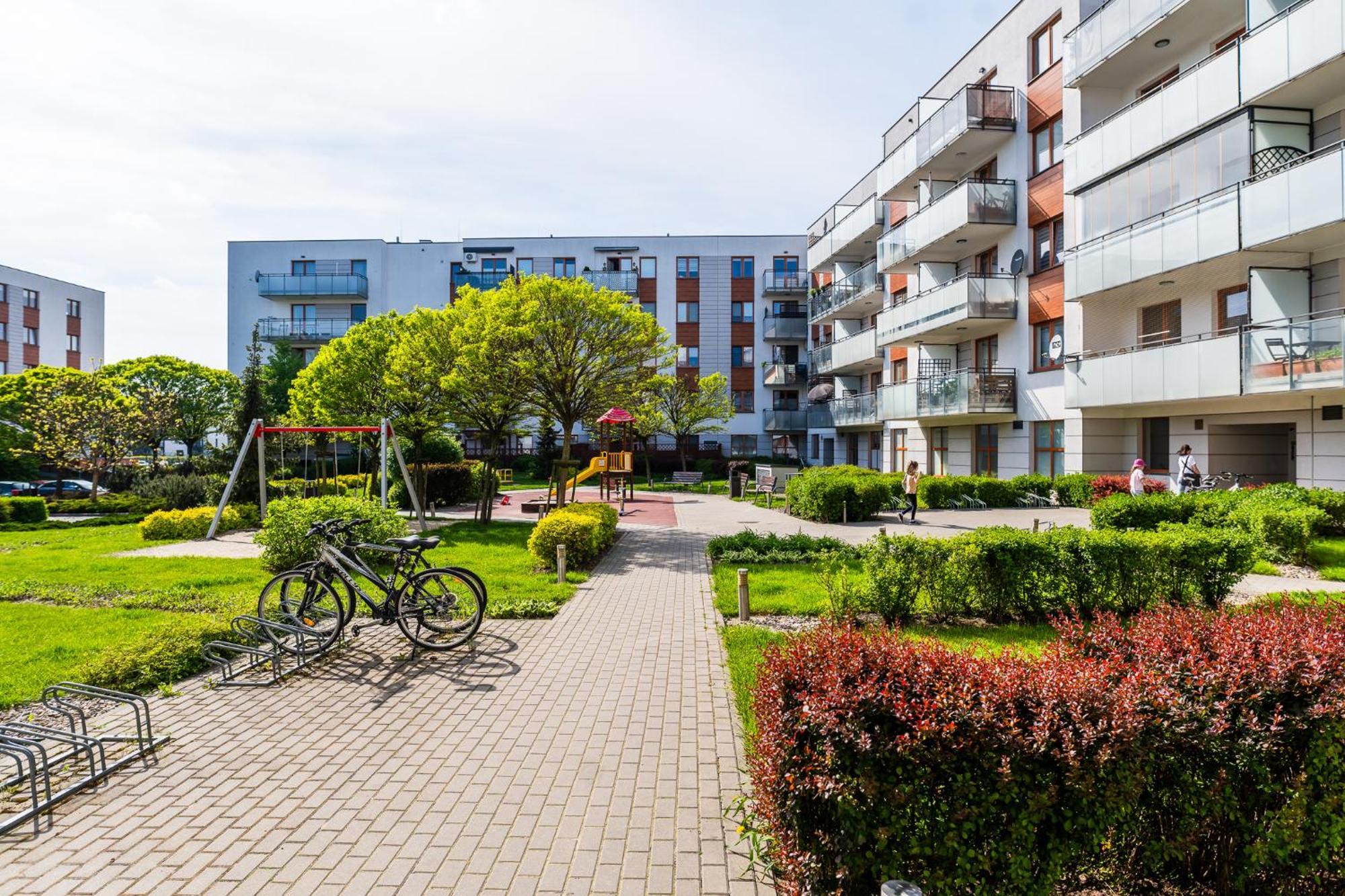 Rodzinny Relaks Z Ogrodem I Garazem Varsovia Exterior foto